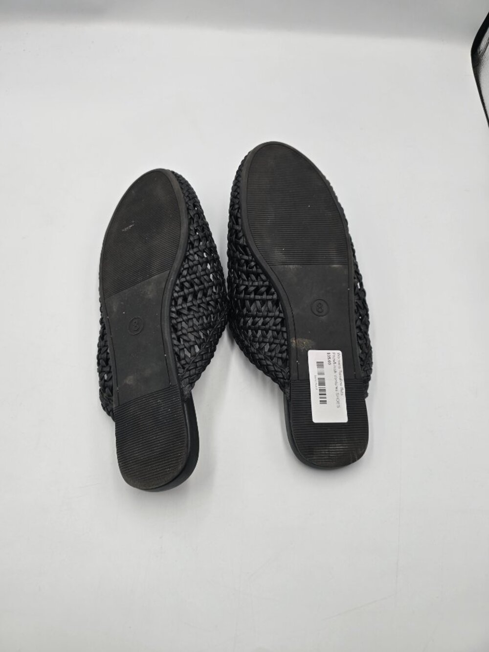 Universal Thread Flats - Picture 3 of 3
